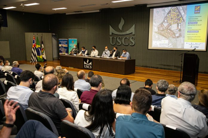 O evento, realizado no auditório do Campus Centro da USCS (Universidade Municipal de São Caetano do Sul), contou com a presença de representantes da administração pública municipal e do poder Legislativo, além de pesquisadores e imprensa. Foto: Letícia Teixeira / PMSCS