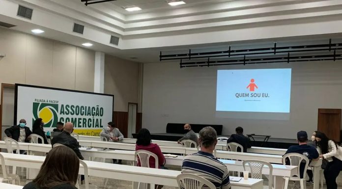 Curso presencial impulsiona empreendedorismo Programa gratuito será realizado em parceria com o Sebrae e acontece no auditório da ACISBEC. Foto: Divulgação