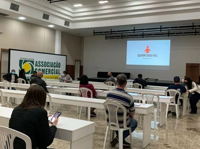 Programa gratuito será realizado em parceria com o Sebrae e acontece no auditório da ACISBEC. Foto: Divulgação