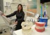 Dra. Carla Casari faz do sorriso a sua vocação Dra Carla Casari é exemplo de amor a profissão. Foto: Edmilson Magalhães