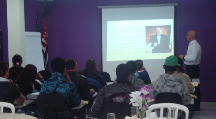 Profissionais fazem a diferença nos bares e restaurantes Curso de Garçom promovido pelo Sehal. Foto: Divulgação