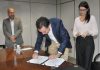 Paulo Serra assina convênio para novo bom prato Além do prefeito Paulo Serra, a assinatura contou com a presença da secretária de Desenvolvimento Social do Estado, Laura Machado, e o presidente do Crami (Centro Regional de Registros e Atenção aos Maus Tratos na Infância), Paulo Roberto Machado. Foto: Angelo Baima/PSA