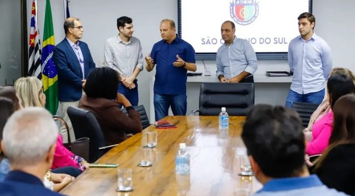 Auricchio recebe empresários para discutir economia Encontro aconteceu no Gabinete da Prefeitura. Foto: Divulgação