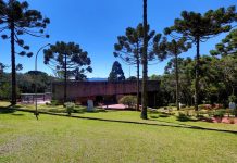 “Arte no Outono” terá grandes nomes da MPB Vista do Auditório Claudio Santoro em Campos do Jordão, na Serra da Mantiqueira. Foto/Divulgação: Museu Felícia Leirner