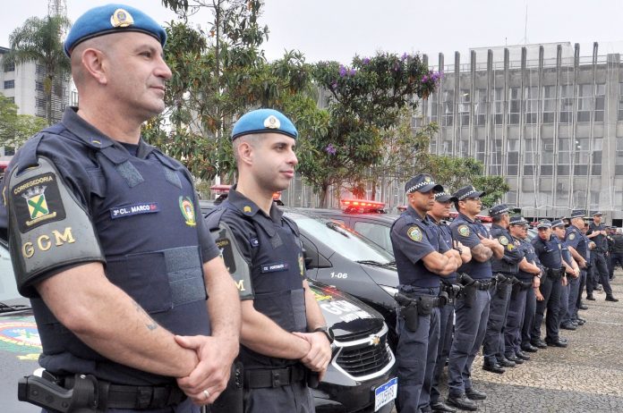 Guardas civis receberam homenagem na data de aniversário da corporação e participaram de ação conjunta com outros municípios. Foto: Angelo Baima/PSA