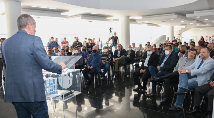 Câmara de São Caetano homenageia personalidades da história da cidade Poder Legislativo e Executivo ressaltaram a importância de personalidades que se destacam na construção da história de São Caetano. Foto: Divulgação/PMSCS