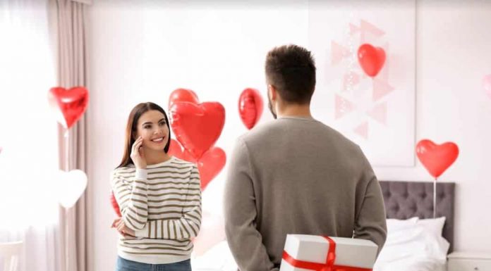 Dia dos Namorados deve movimentar milhões na economia Data deve movimentar R$ 69 milhões nos sete municípios da região. Foto: Divulgação