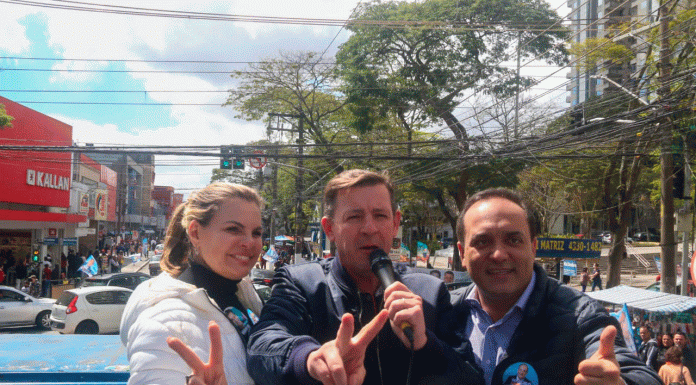 Carla Morando e Marcelo Lima percorrem ruas do Centro de São Bernardo