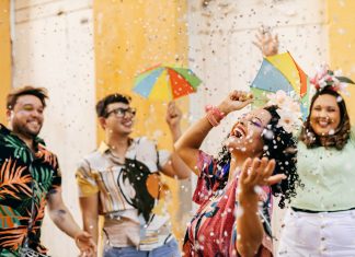 Turismo de Carnaval vai desde opções econômicas até as mais luxuosas