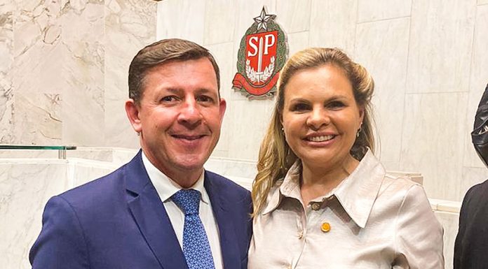 Carla Morando toma posse para segundo mandato na ALESP