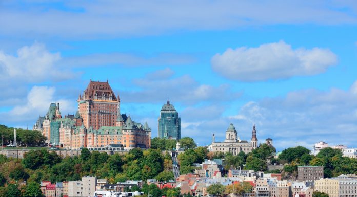 Cidade de Quebec abre mais de 420 vagas de trabalho para brasileiros