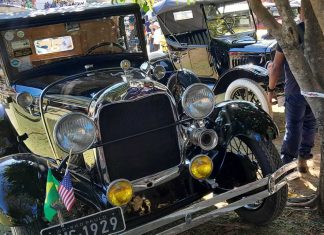 Encontro de Autos Antigos do Brasil acontece até domingo em Águas de Lindóia