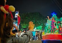 Desfile de abertura do Natal Mágico de Ribeirão Pires atraiu 6 mil visitantes