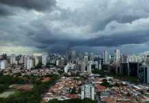 Alerta para tempo severo nas regiões Sul, Centro-Oeste e parte do Sudeste até domingo (14/12)