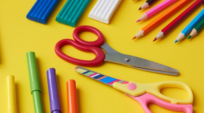 Compras online de material escolar acende alerta para as fraudes