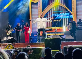Em noite de abertura da 2ºEntoada Nordestina, Frank Aguiar agita palco Ariano Suassuna