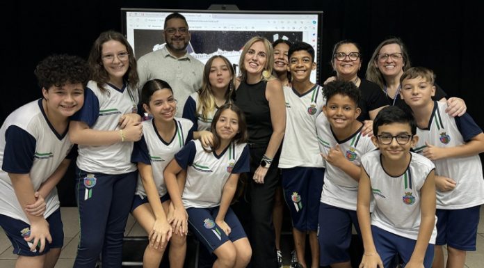 Escola municipal de São Caetano realiza palestras sobre o mercado de trabalho com a presença dos pais de alunos