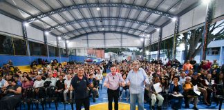 Prefeito Morando avança em regularização e entrega escrituras em São Bernardo