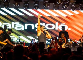 Ano Novo em Porto Seguro: Parangolé e muita festa na Passarela da Cultura