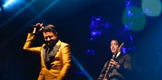 Maurício Manieri encanta presentes ao segundo dia da Feira do Natal Solidário em Santo André