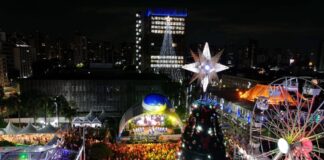Rodrigo Teaser encerra Natal Solidário com tributo a Michael Jackson no Paço Encantado de Santo André