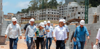 Marcelo Lima vistoria obras dos condomínios Monte Sião I, II e III, em São Bernardo