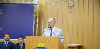 Tite Campanella toma posse como prefeito projetando a Educação como seu maior legado em São Caetano