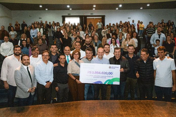 Entrega recursos PTRF Educacao Sao Caetano