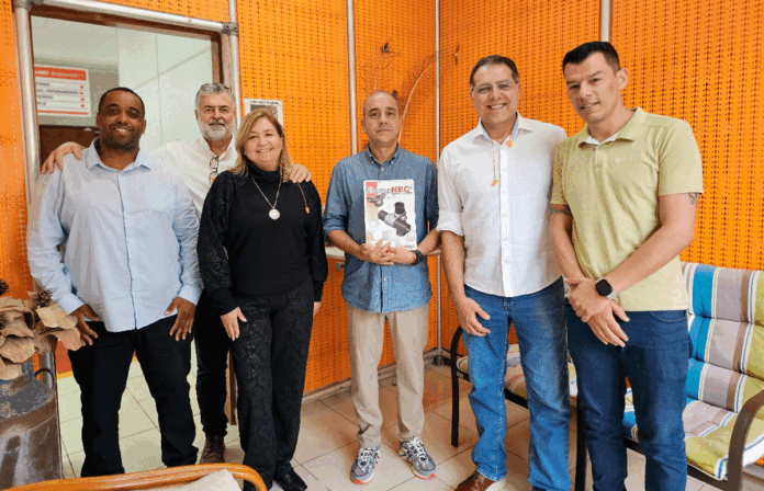 Guto Volpi visitou as dependências da empresa