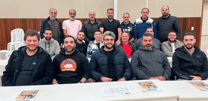 Moveleiros fazem reunião na ACISBEC