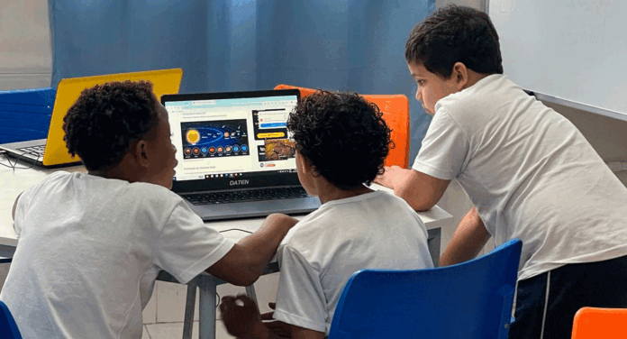 Instituto Escola Conectada