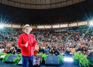 Em São Bernardo, Lula anuncia pacote para cursinhos populares em todo o país