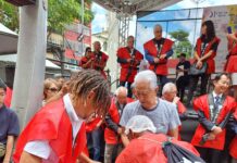 No último dia do ano, tradição japonesa reúne milhares de pessoas no coração de São Paulo