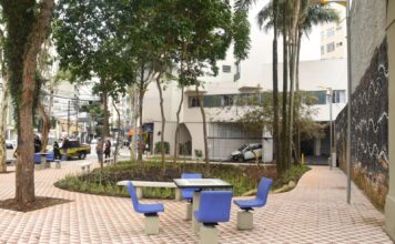 Praça no centro de Santo André ganha canteiro esponja para combater alagamentos