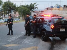 GCM de Ribeirão Pires prende homem que ameaçava companheira na Rua do Comércio