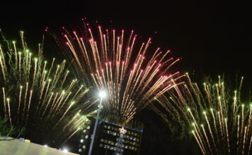 Paço Encantado termina neste domingo com coral, despedida do Papai Noel e tributo ao Queen