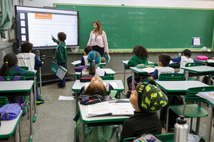 Projeto da Prefeitura de São Caetano para concessão de abono à Educação em 2026 é aprovado pela Câmara (2)