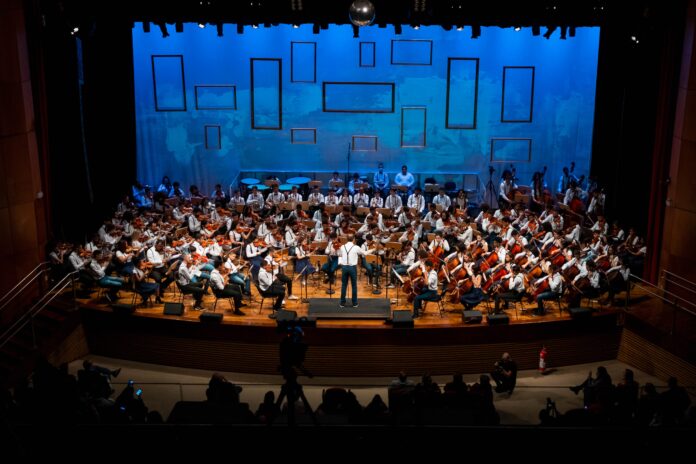 orquestralocomotiva-divulgação