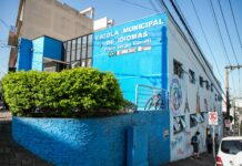 Escola Municipal de Idiomas Paulo Sergio Fiorotti registra alto número de inscrições em um único dia