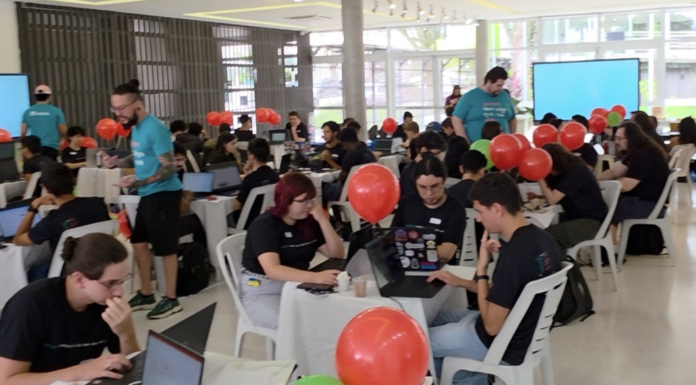 Maratona de Programação reúne mais de 100 participantes em São Caetano