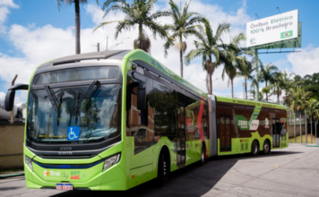 Eletra entrega primeiro ônibus articulado elétrico de São Paulo para a Viação Metrópole Paulista