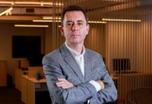 Os supersalários no Brasil dos privilégios: a desconexão preocupante entre representantes e representados