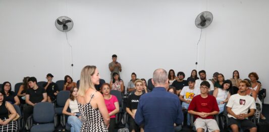 Cultura de São Caetano recepciona alunos selecionados para curso de audiovisual com bolsa de estudos