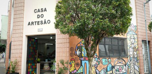Secretaria de Cultura de São Caetano entrega recursos arrecadados pela Casa do Artesão ao Fundo Social