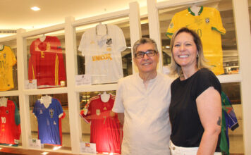 Exposição no Shopping ABC celebra a paixão mundial pelo futebol