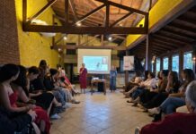 Ribeirão Pires reúne 32 mulheres em encontro de empreendedorismo feminino com palestras e networking