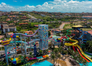 Guinness World Records reconhece, no Beach Park, a mais alta montanha-russa aquática do mundo