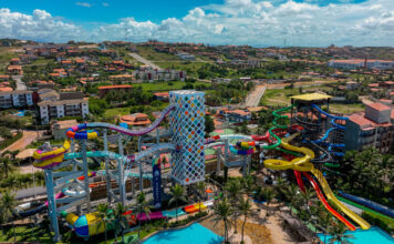 Guinness World Records reconhece, no Beach Park, a mais alta montanha-russa aquática do mundo