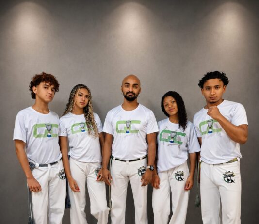 Alunos de Ribeirão Pires representam o município no 8º Campeonato Simplesmente Capoeira