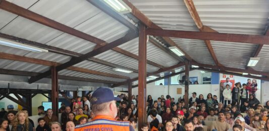 Defesa Civil intensifica ações de conscientização junto à comunidade